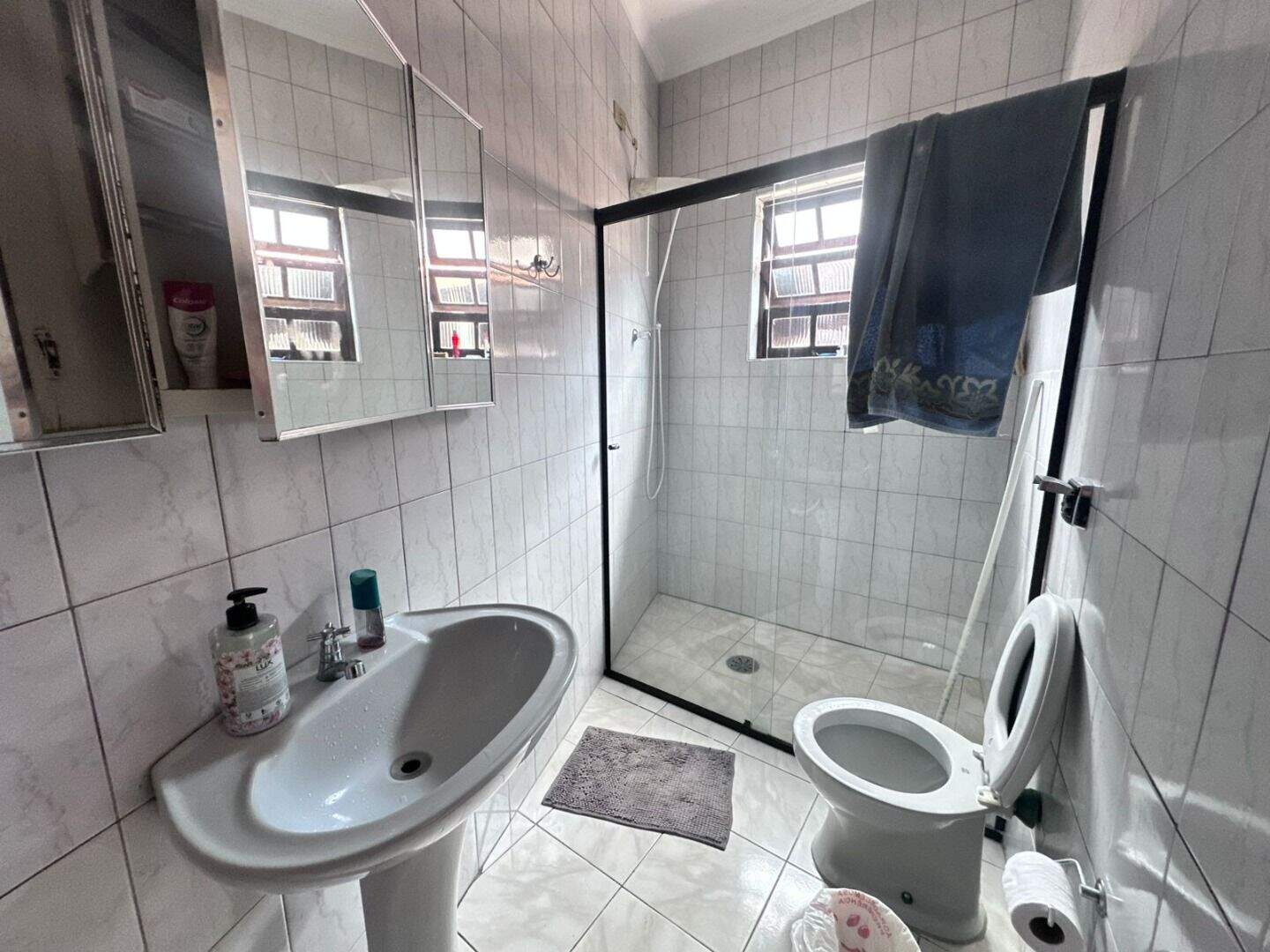 Casa à venda no Solemar: 