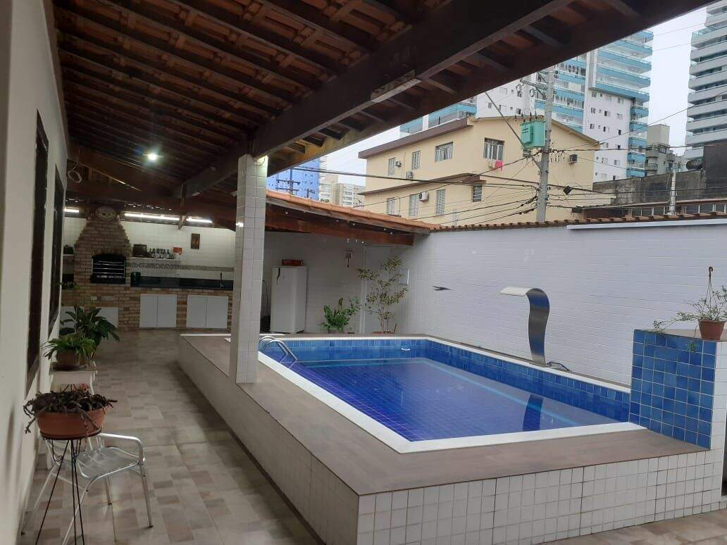 Casa à venda no Canto do Forte: 