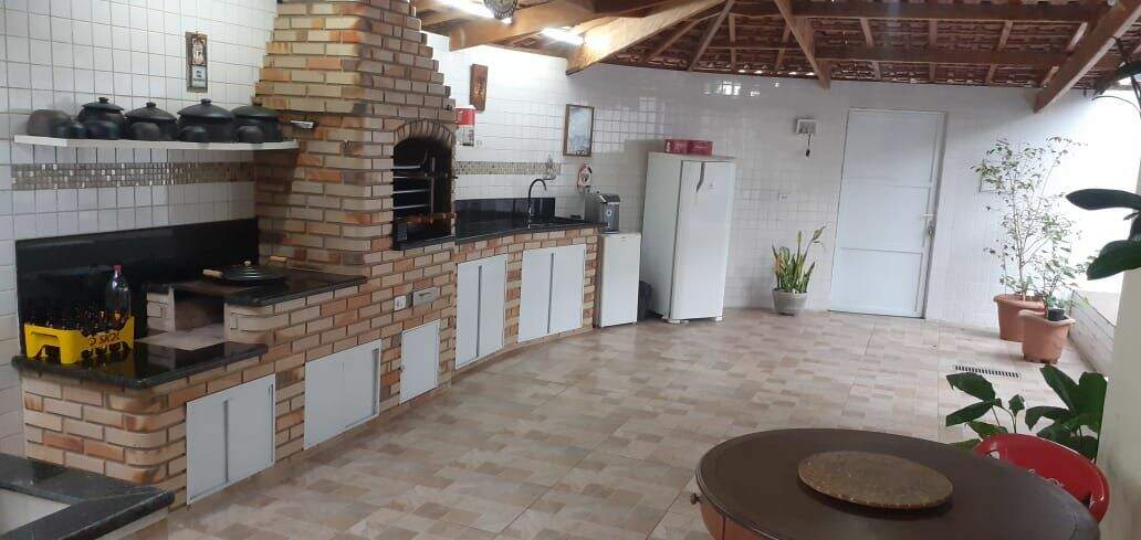Casa à venda no Canto do Forte: 
