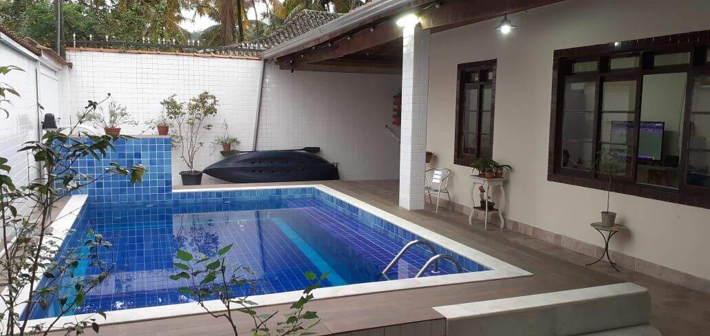 Casa à venda no Canto do Forte: 
