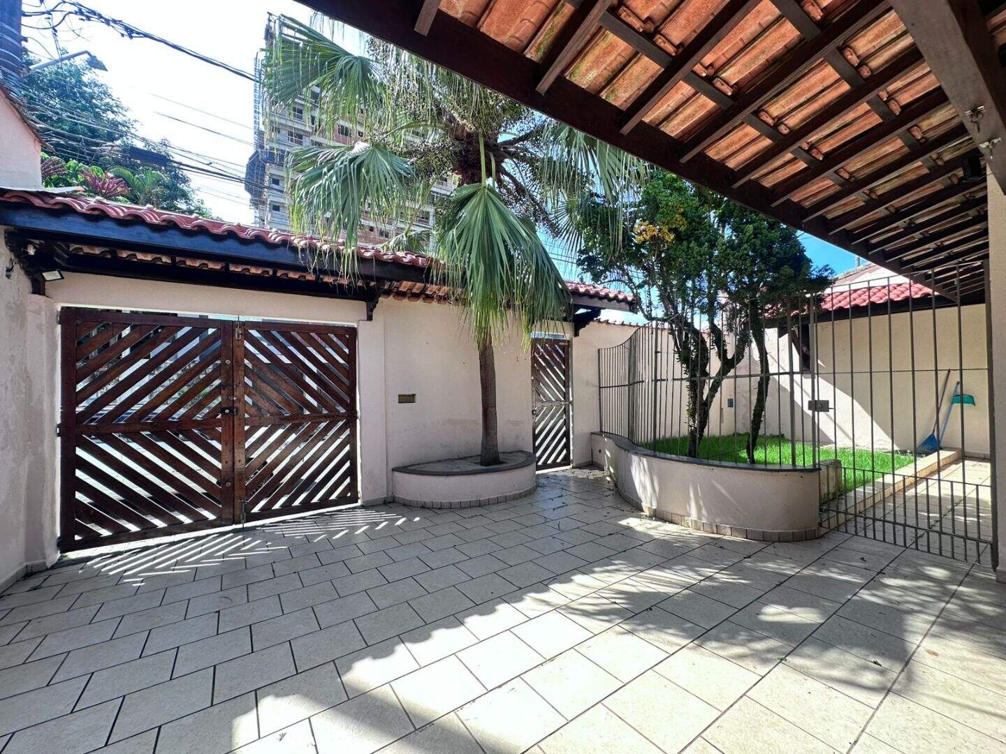 Casa à venda no Canto do Forte: 