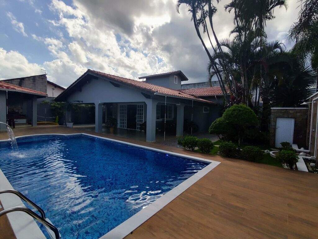 Casa à venda no Caiçara: 