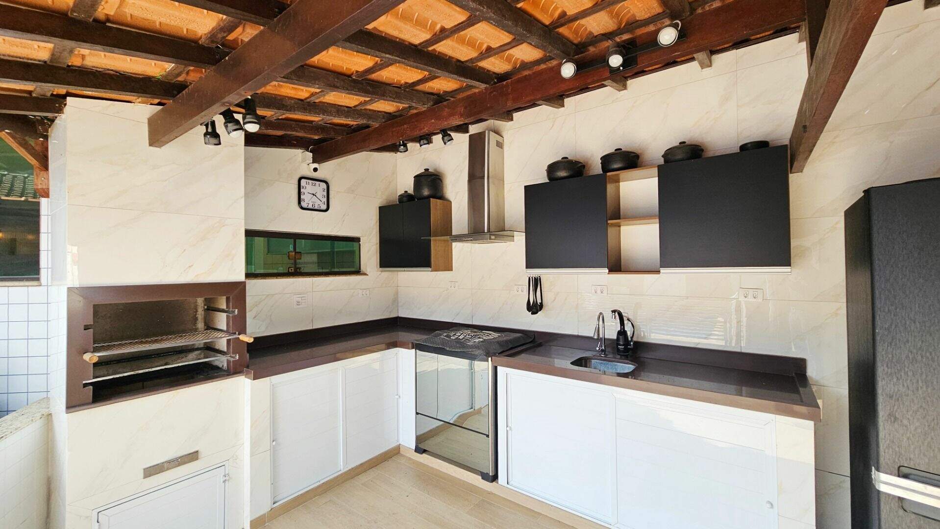 Casa à venda no Canto do Forte: 