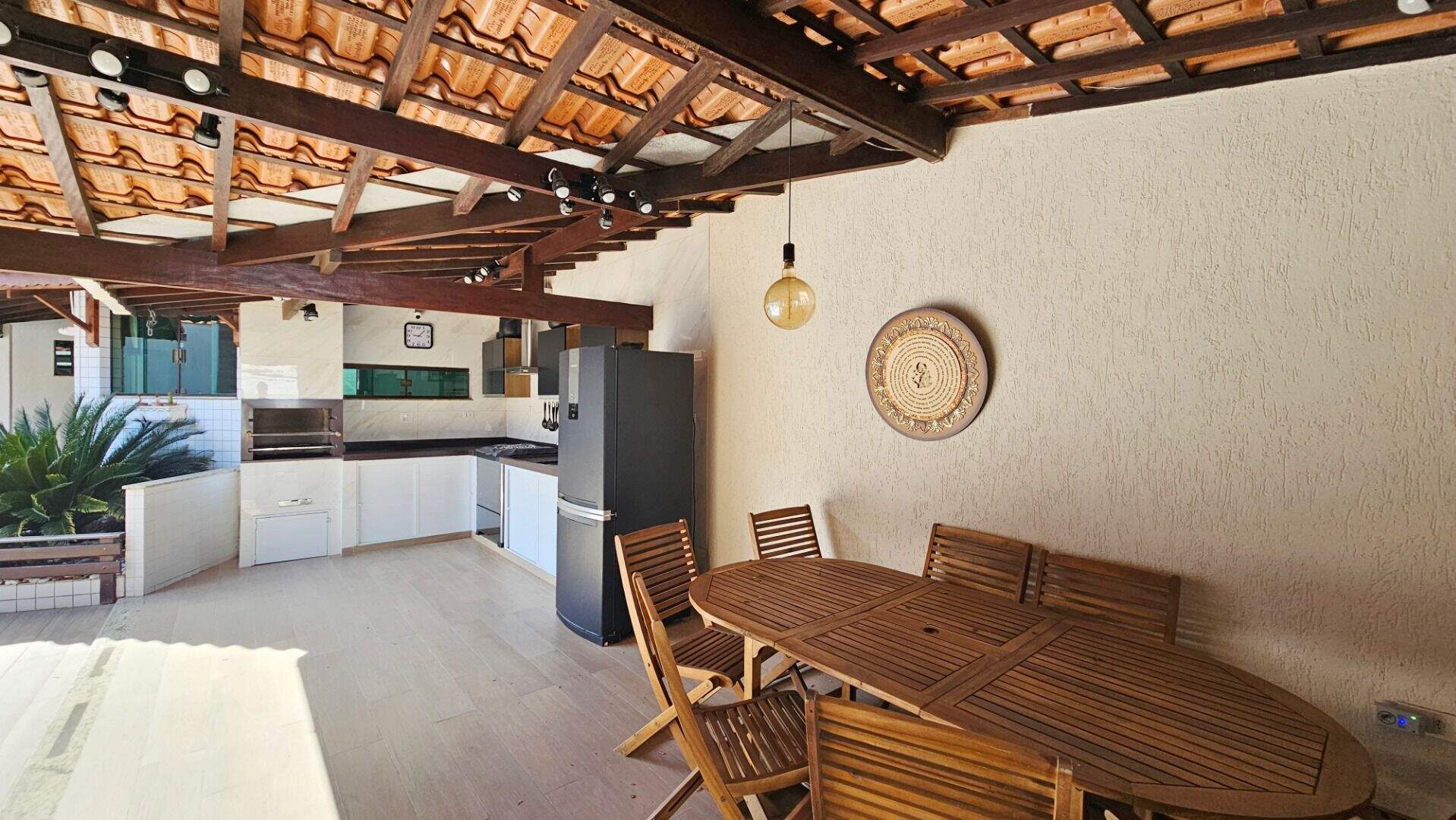 Casa à venda no Canto do Forte: 