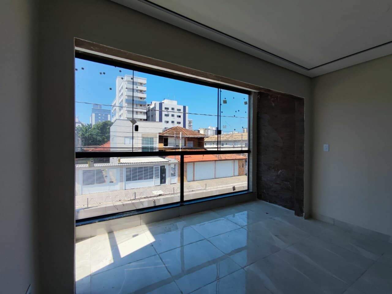 Casa à venda no Guilhermina: 