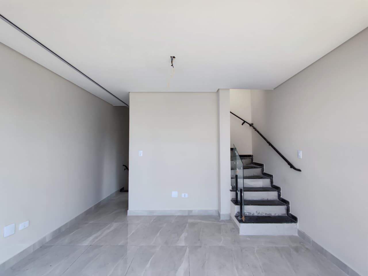 Casa à venda no Guilhermina: 