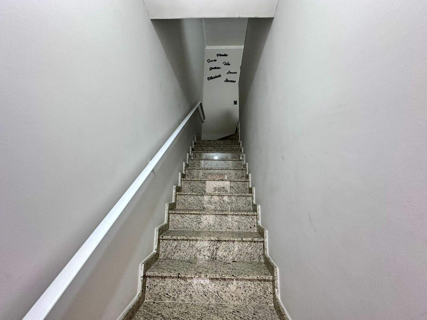 Casa à venda no Tude Bastos: 