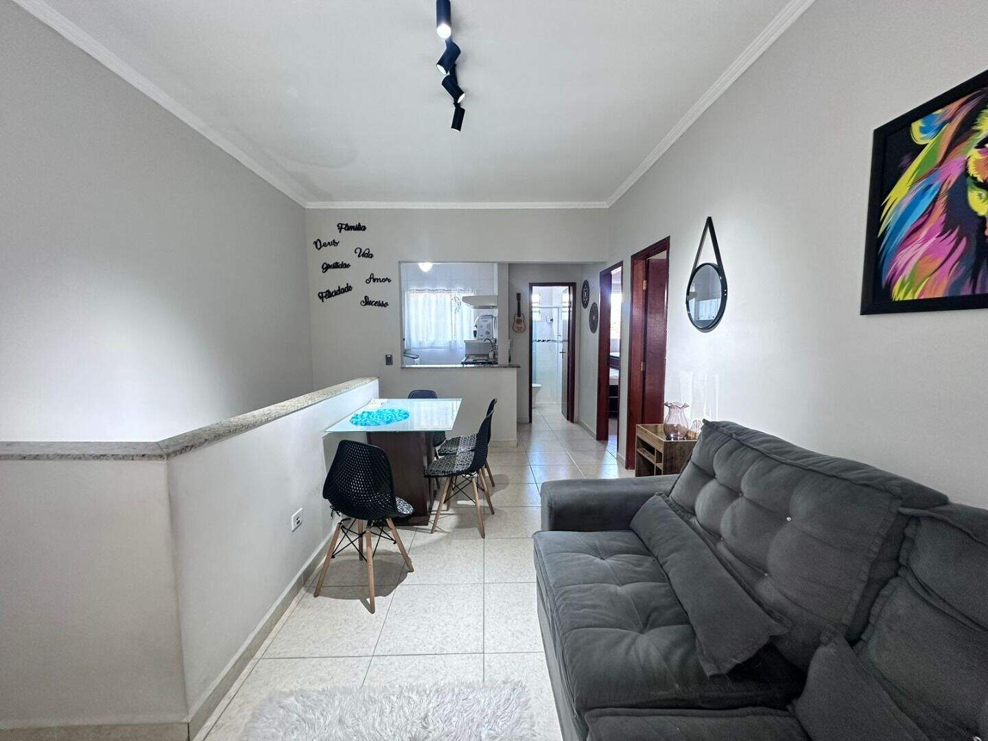 Casa à venda no Tude Bastos: 