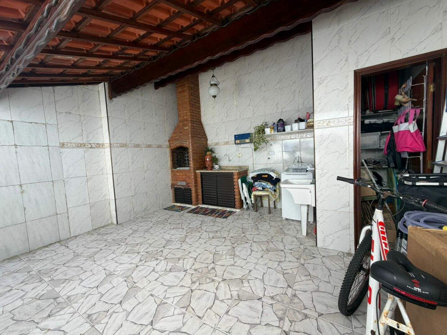 Casa à venda no Jardim Real: 