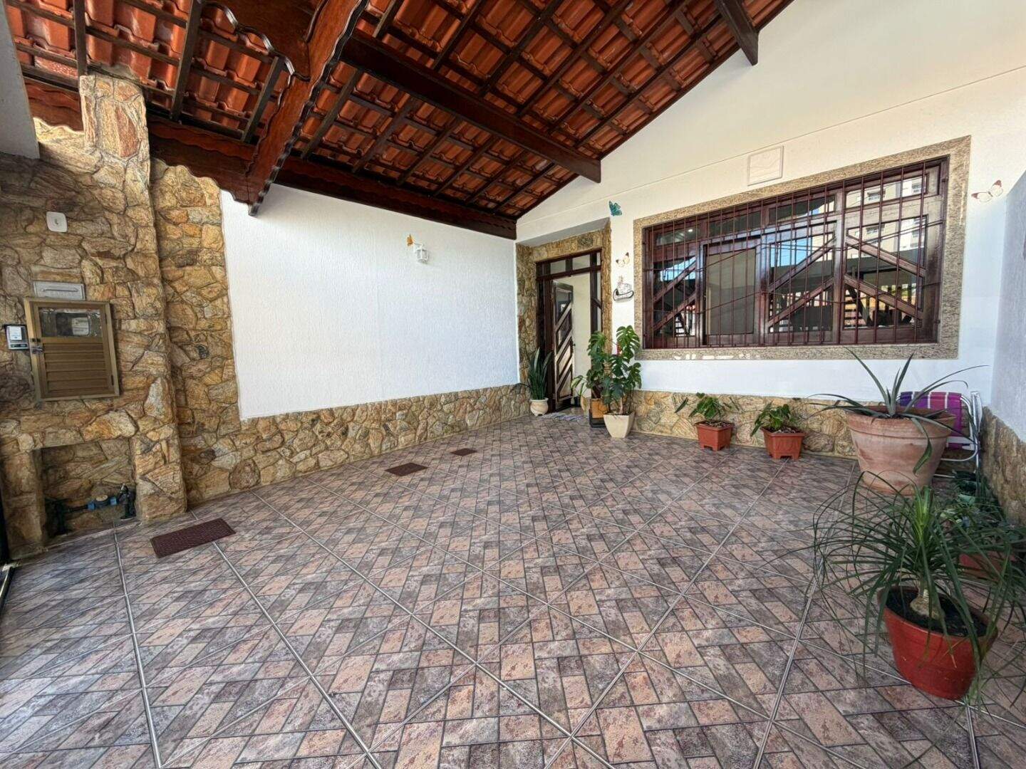 Casa à venda no Jardim Real: 