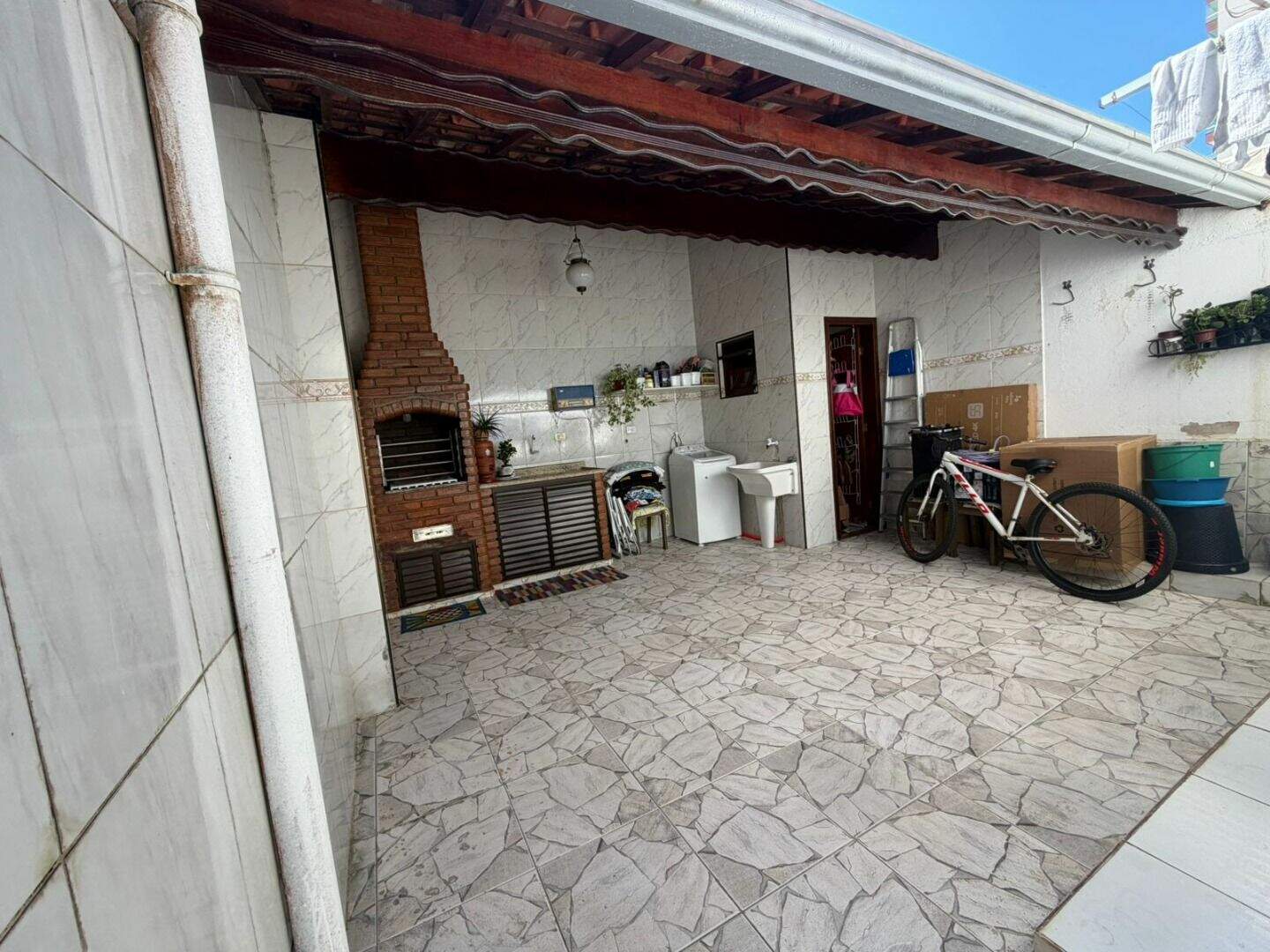 Casa à venda no Jardim Real: 