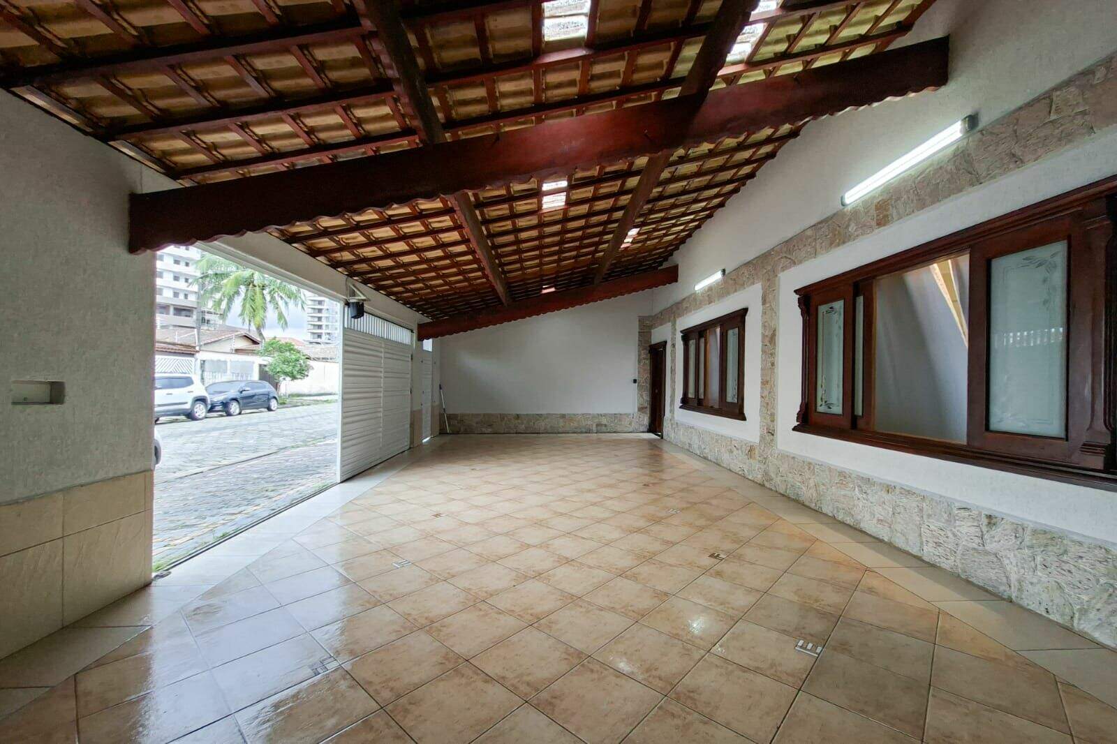 Casa à venda no Caiçara: 
