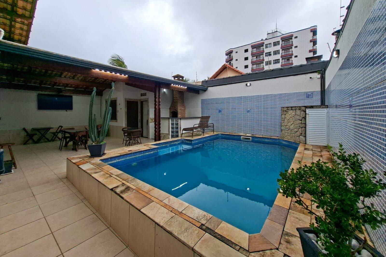 Casa à venda no Caiçara: 