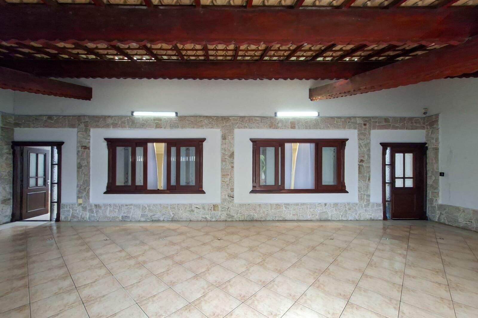 Casa à venda no Caiçara: 