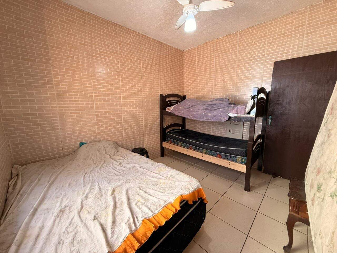 Casa à venda no Tupi: 