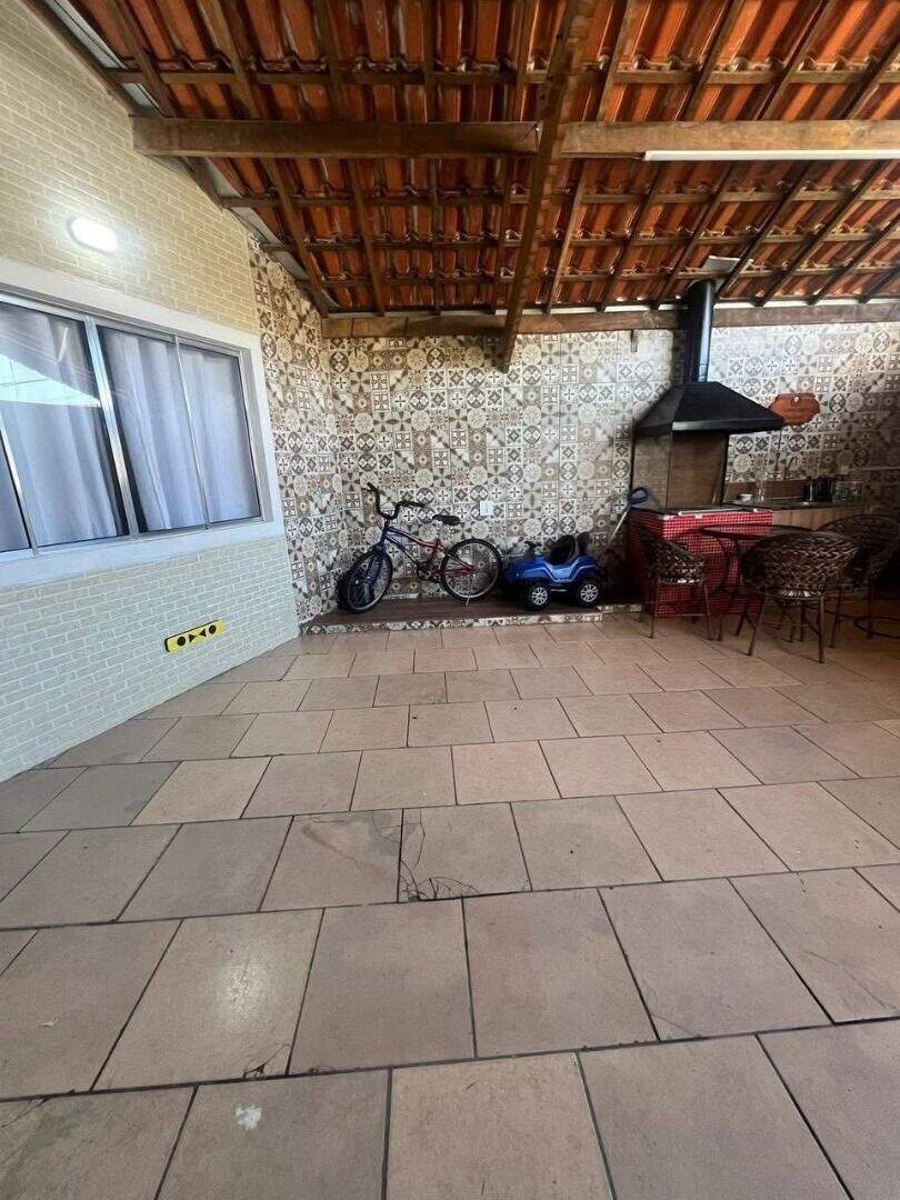 Casa à venda no Tude Bastos: 