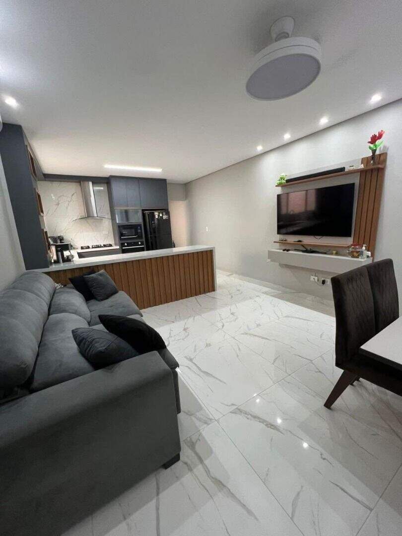 Casa à venda no Tude Bastos: 