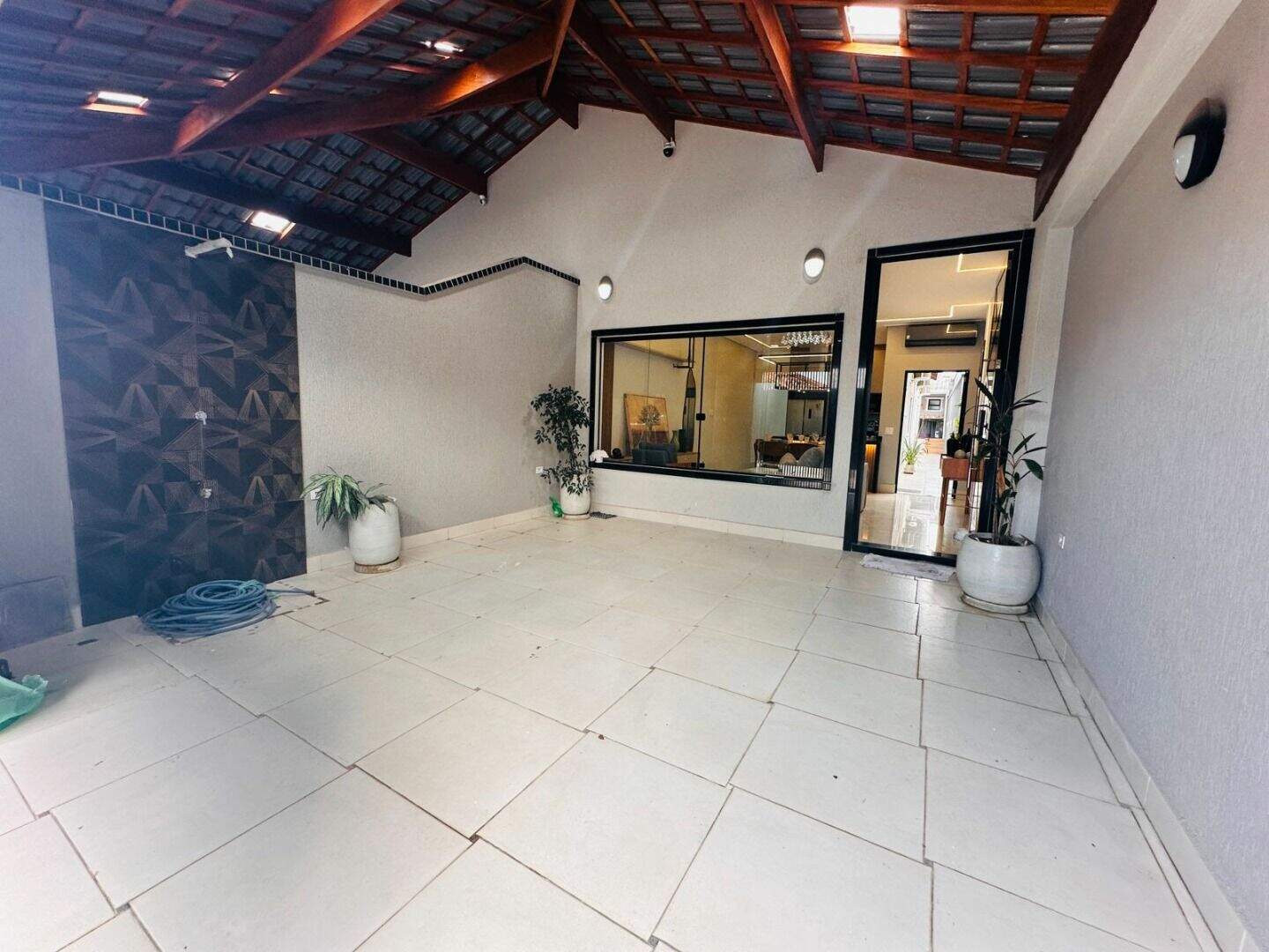 Casa à venda no Caiçara: 
