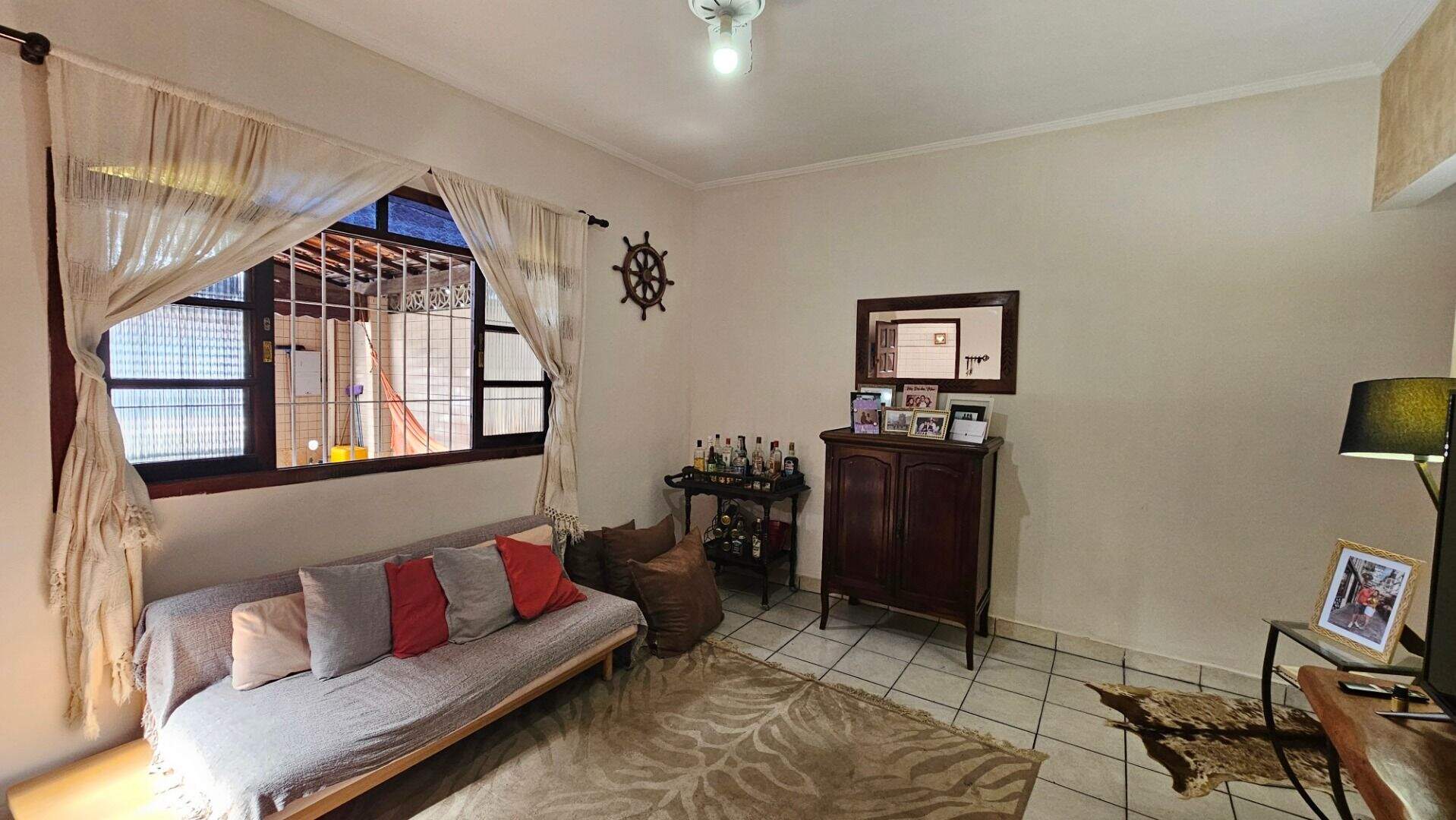 Casa à venda no Tupi: 