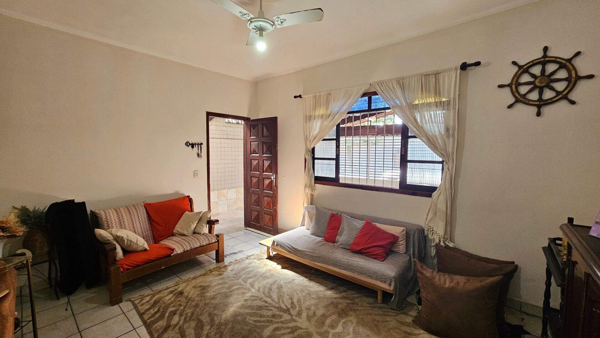 Casa à venda no Tupi: 
