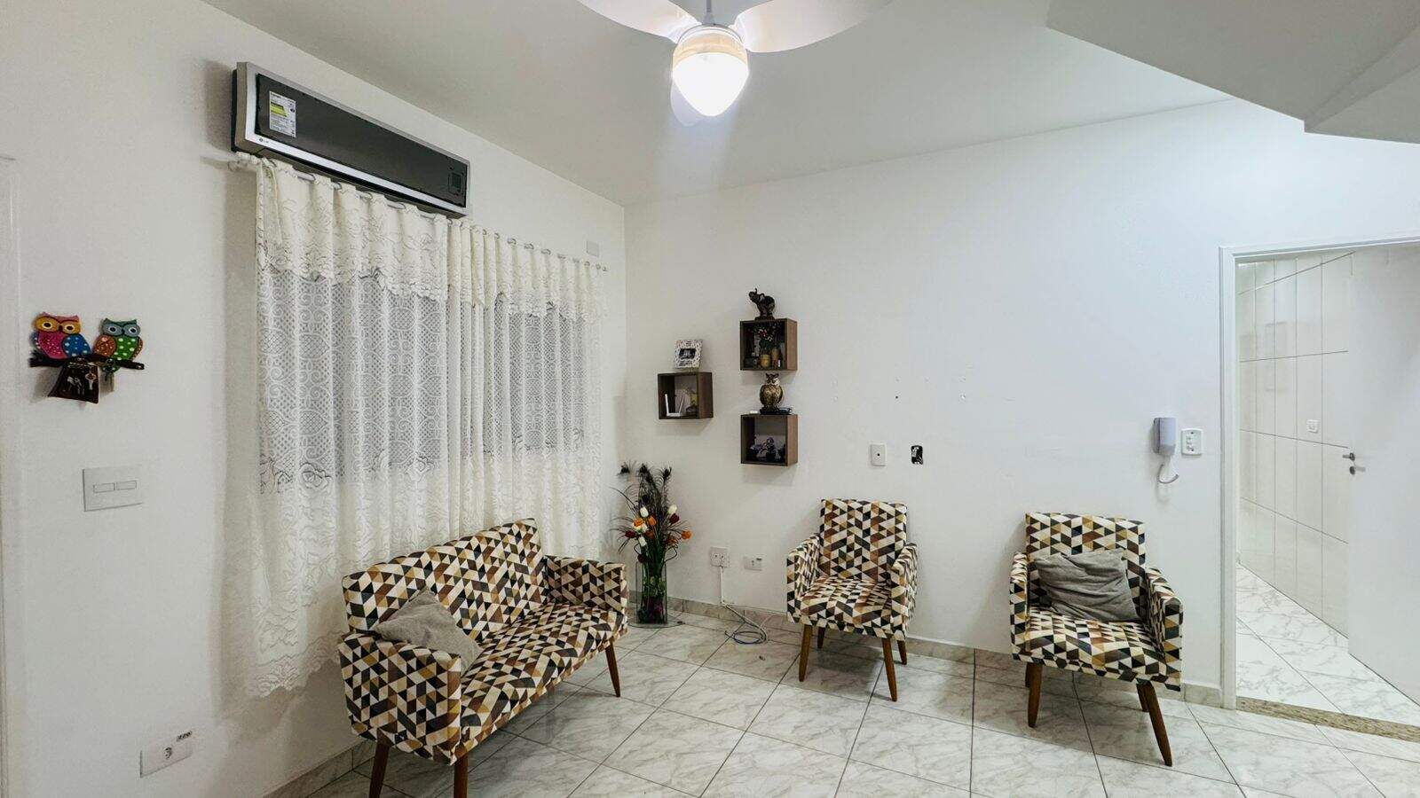 Casa à venda no Canto do Forte: 