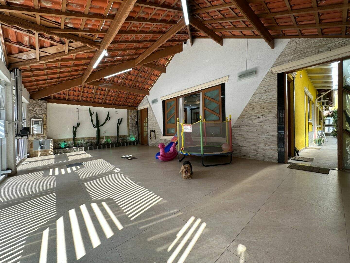 Casa à venda no Caiçara: 