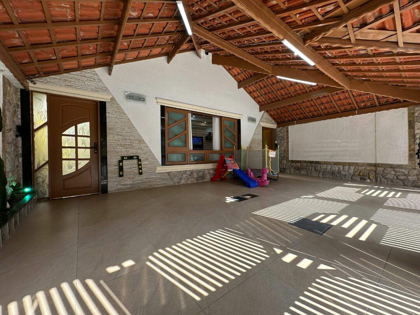 Casa à venda no Caiçara: 