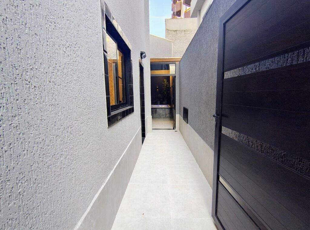 Casa à venda no Caiçara: 