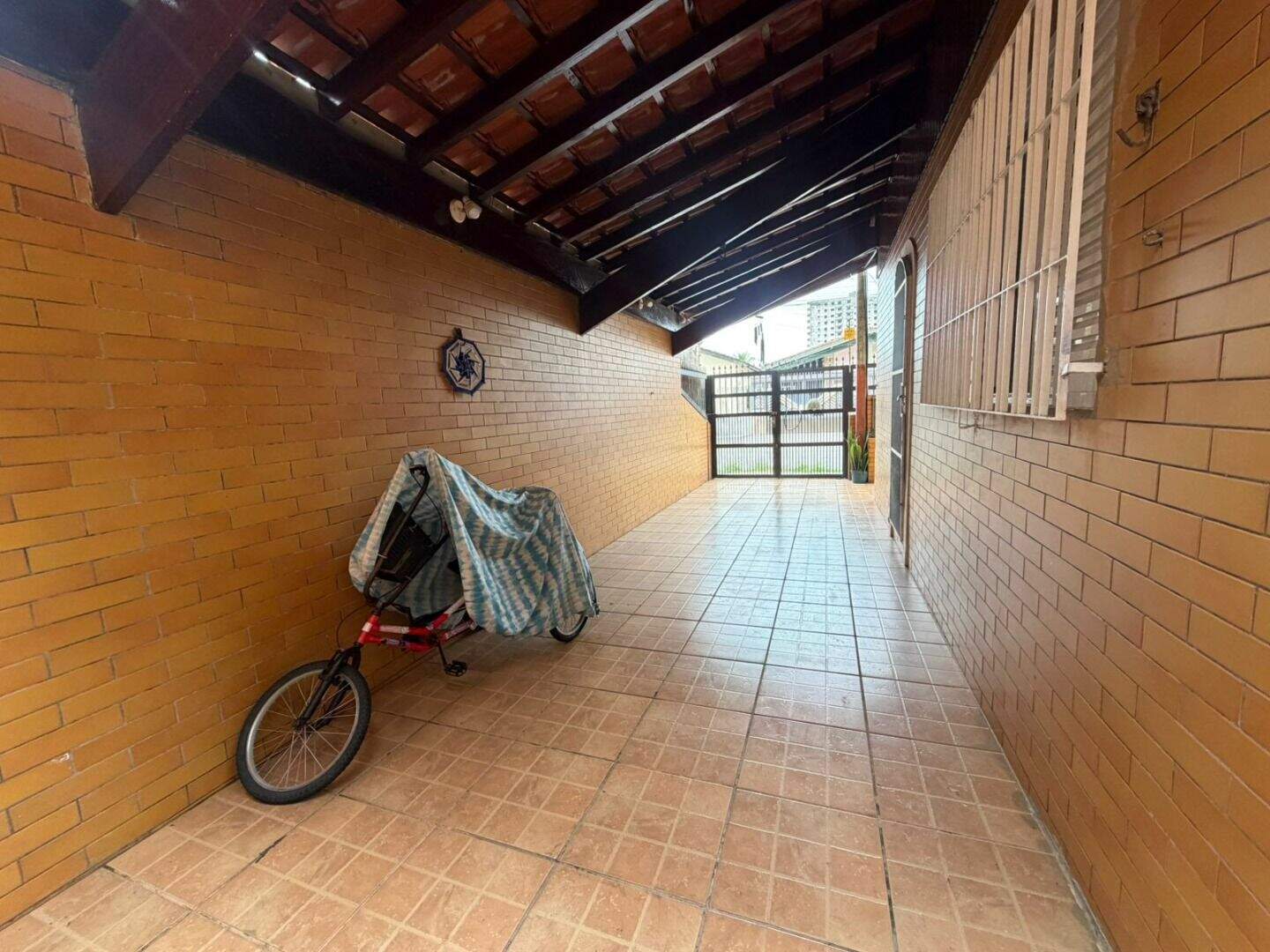 Casa à venda no Solemar: 