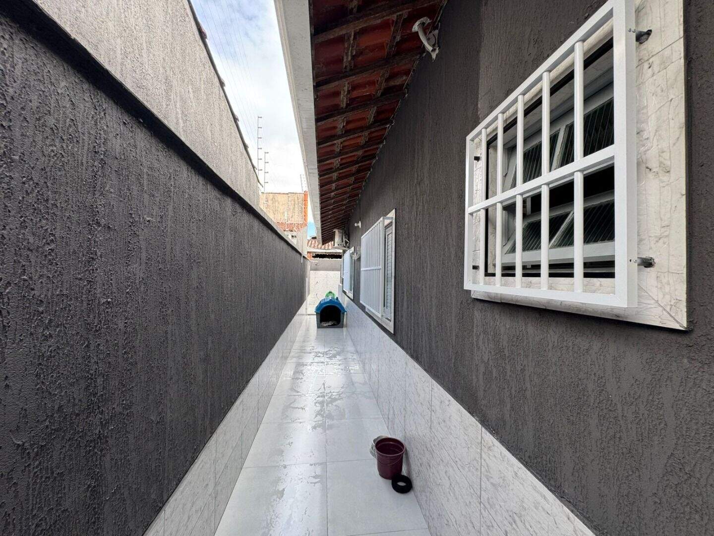 Casa à venda no Guilhermina: 