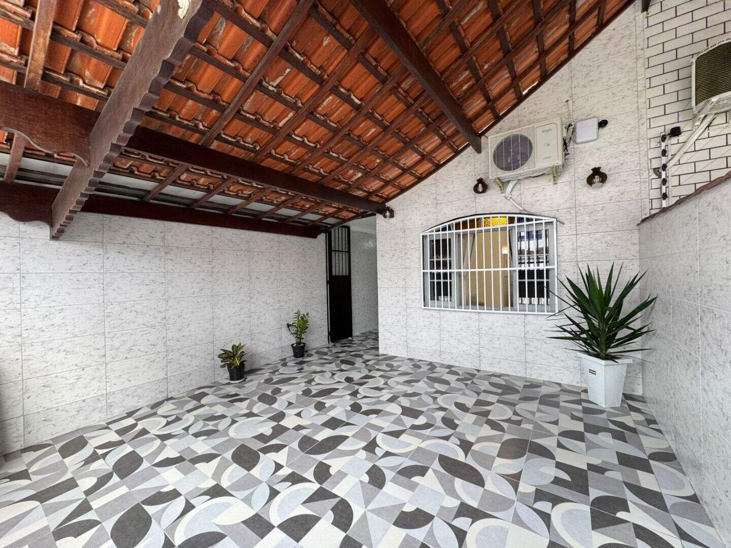 Casa à venda no Guilhermina: 