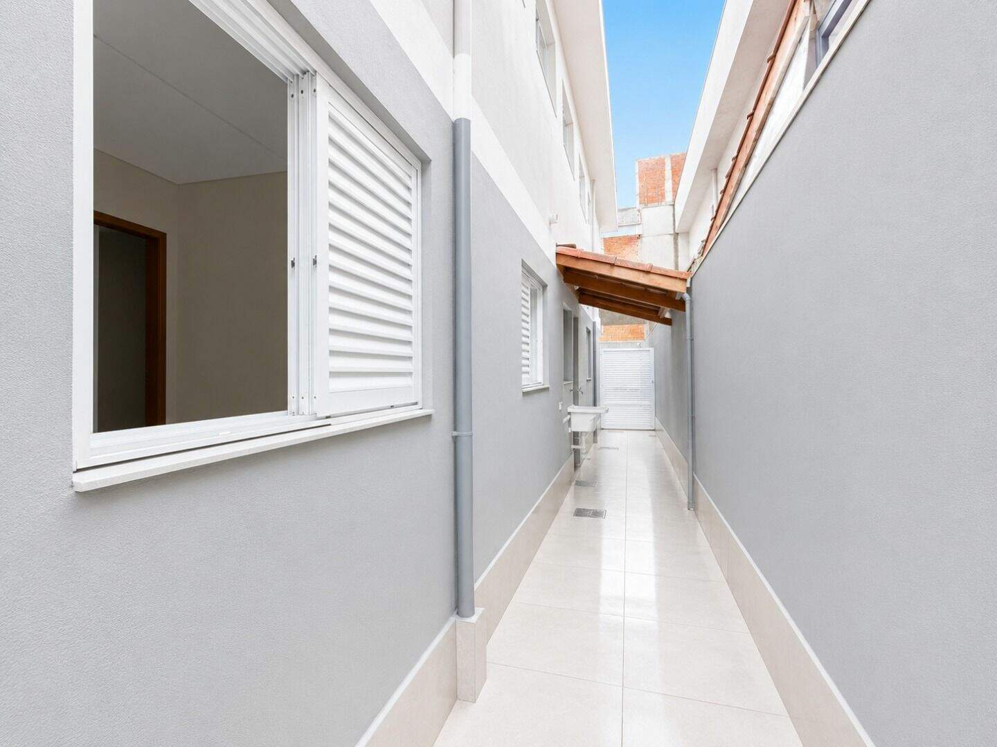 Casa à venda no Tude Bastos: 