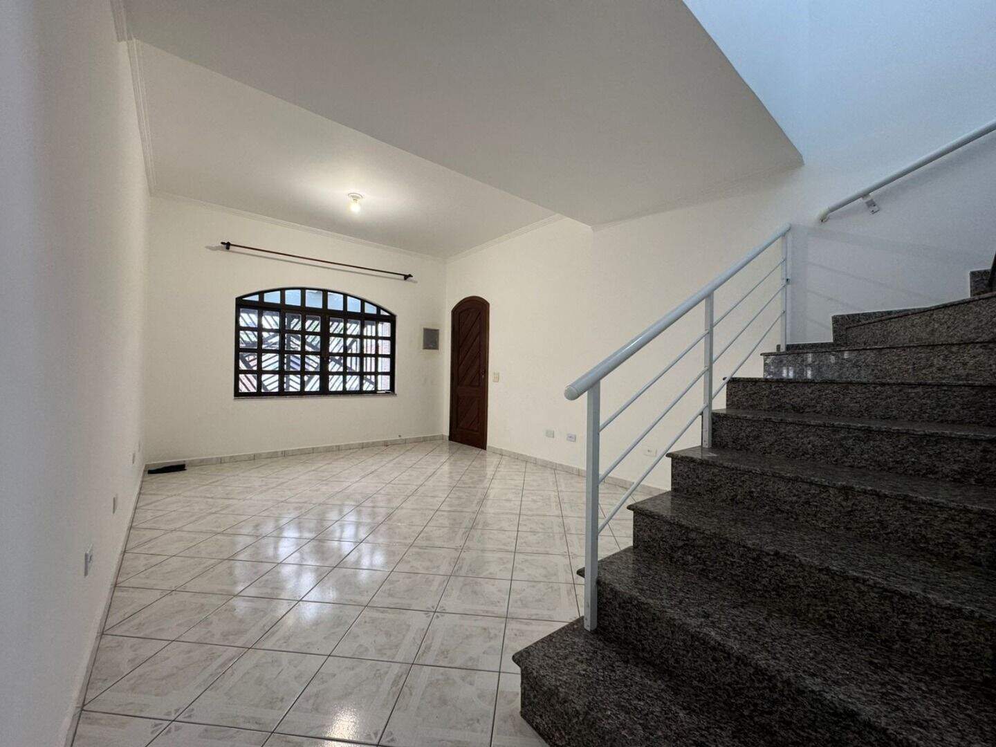 Casa à venda no Guilhermina: 
