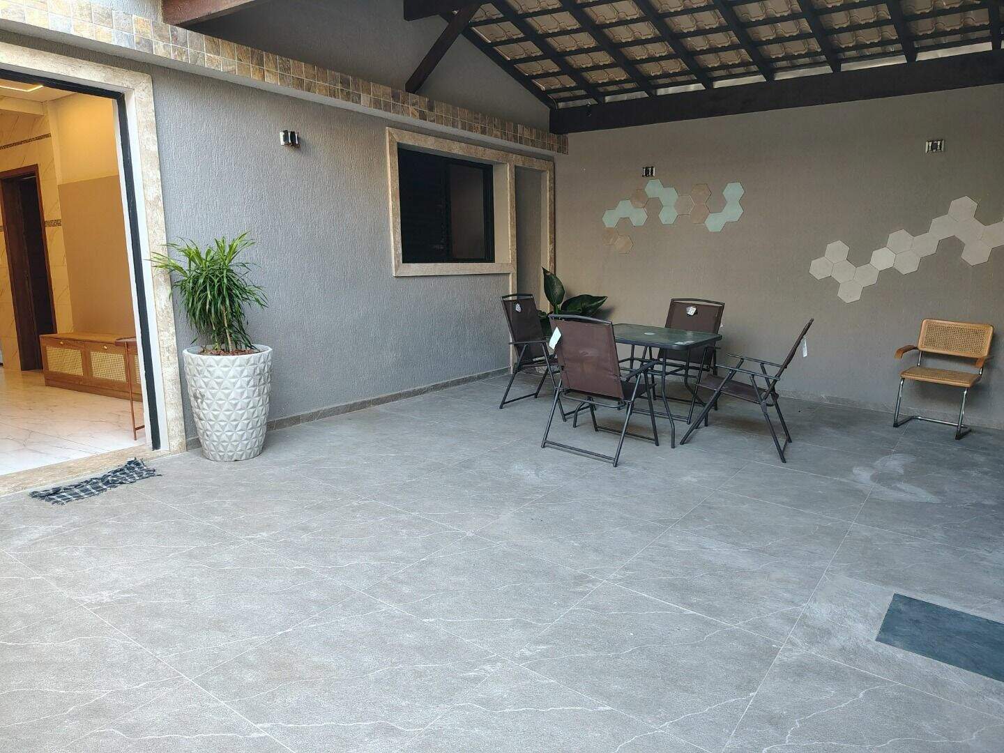 Casa à venda no Caiçara: 