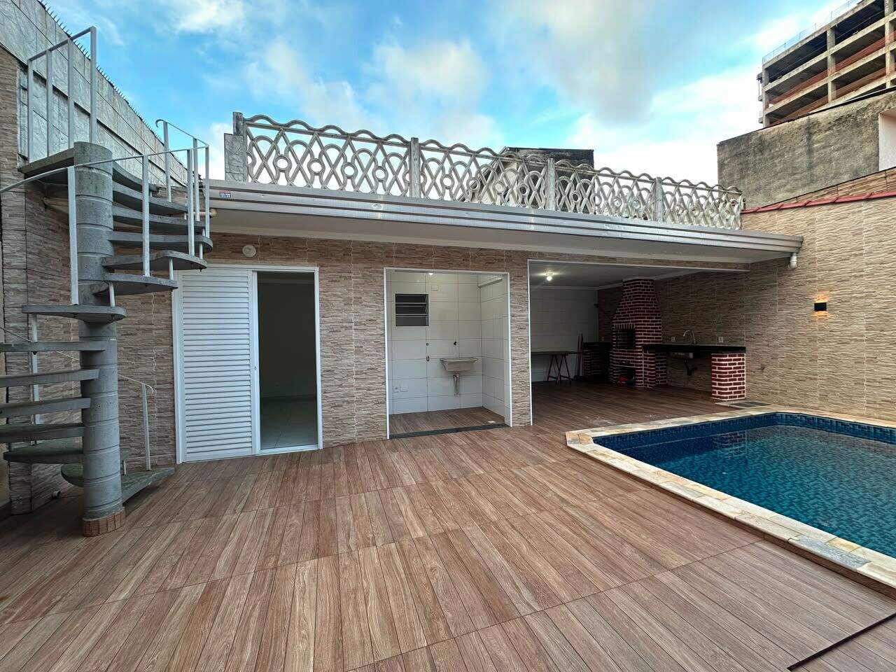 Casa à venda no Ocian: 