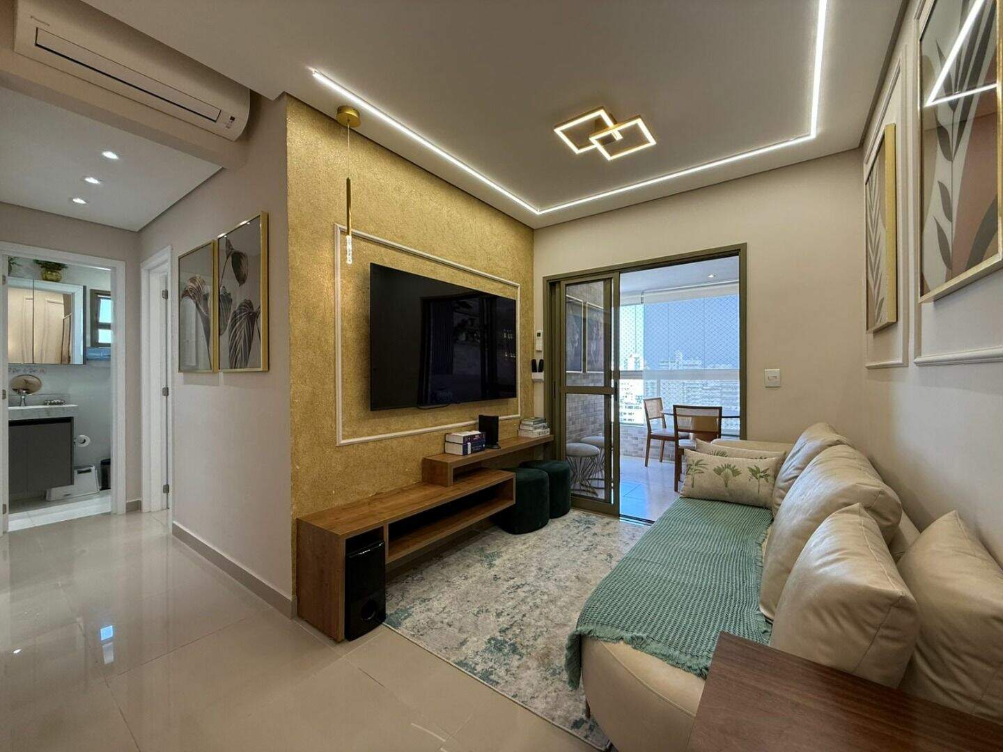 Apartamento à venda no Canto do Forte: 