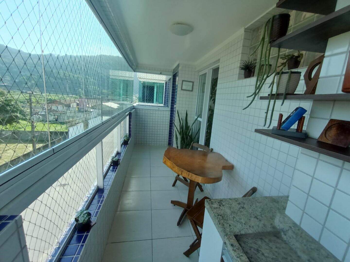 Cobertura à venda no Solemar: 