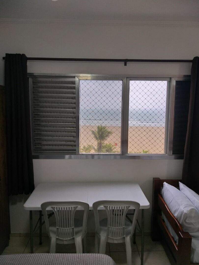 Kitnet à venda no Vila Guilhermina: 