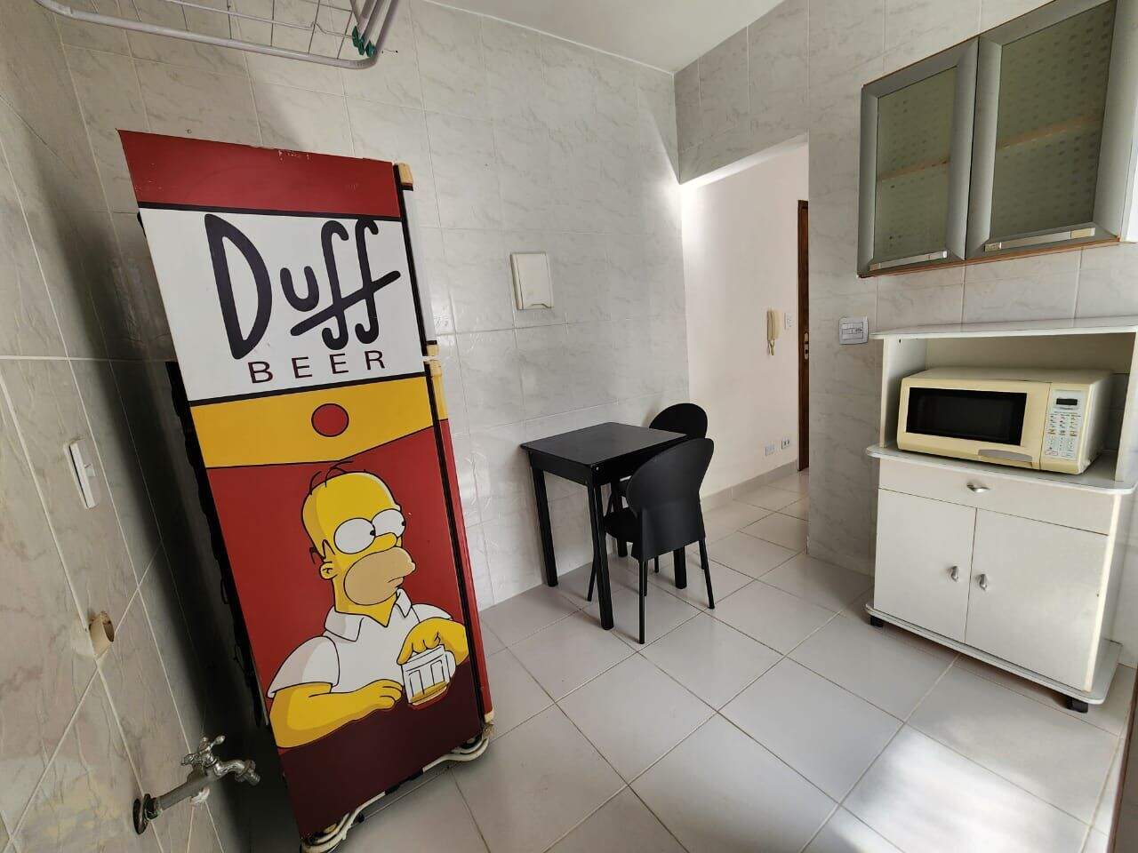 Kitnet à venda no Canto do Forte: 