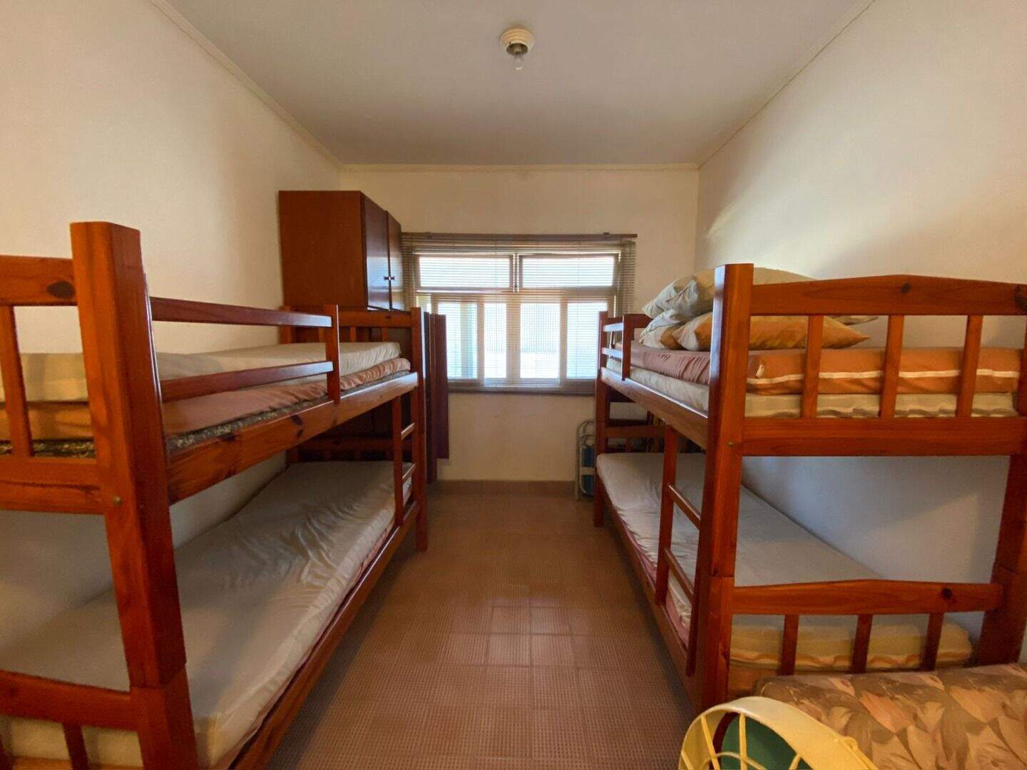 Kitnet à venda no Canto do Forte: 