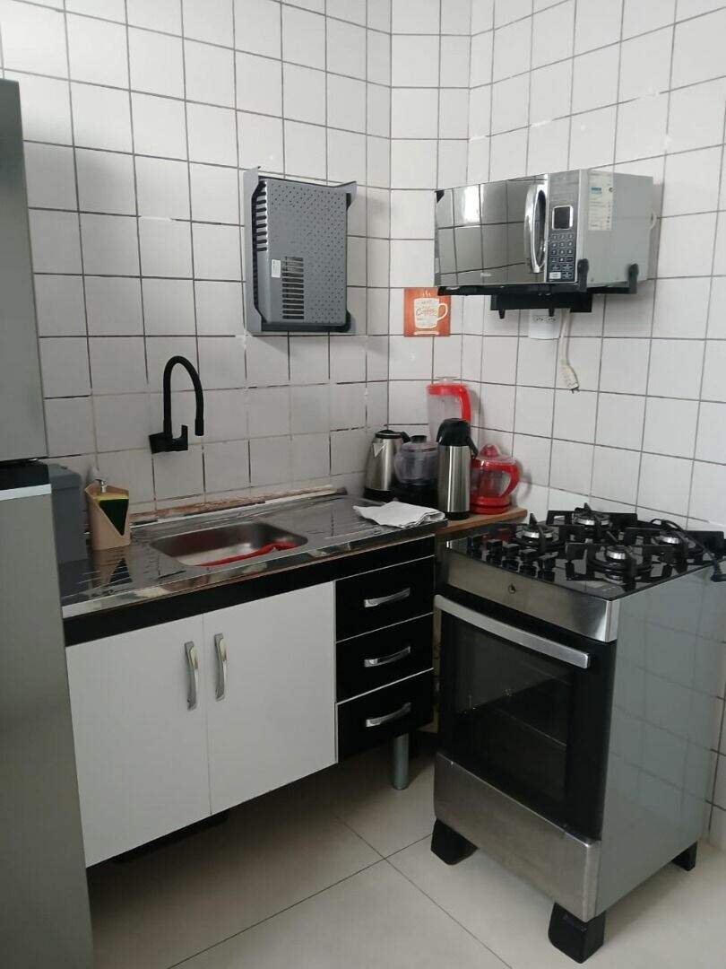 Kitnet à venda no Canto do Forte: 