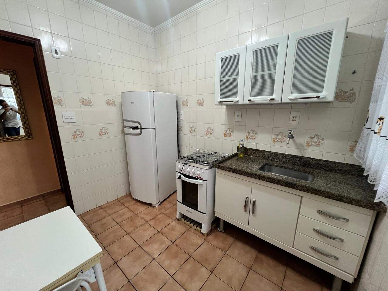 Kitnet à venda no Canto do Forte: 