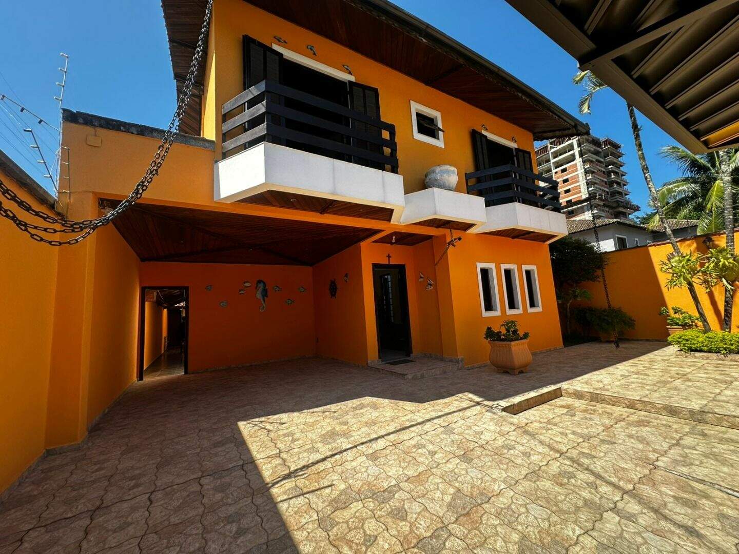 Sobrado à venda no Canto do Forte: 