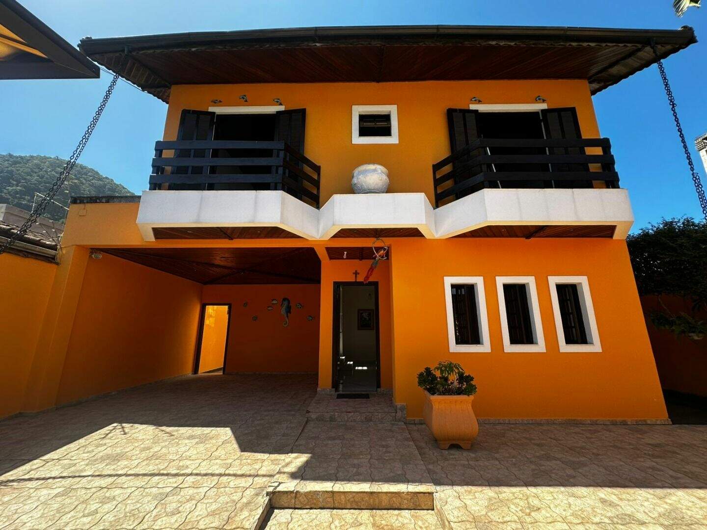 Sobrado à venda no Canto do Forte: 