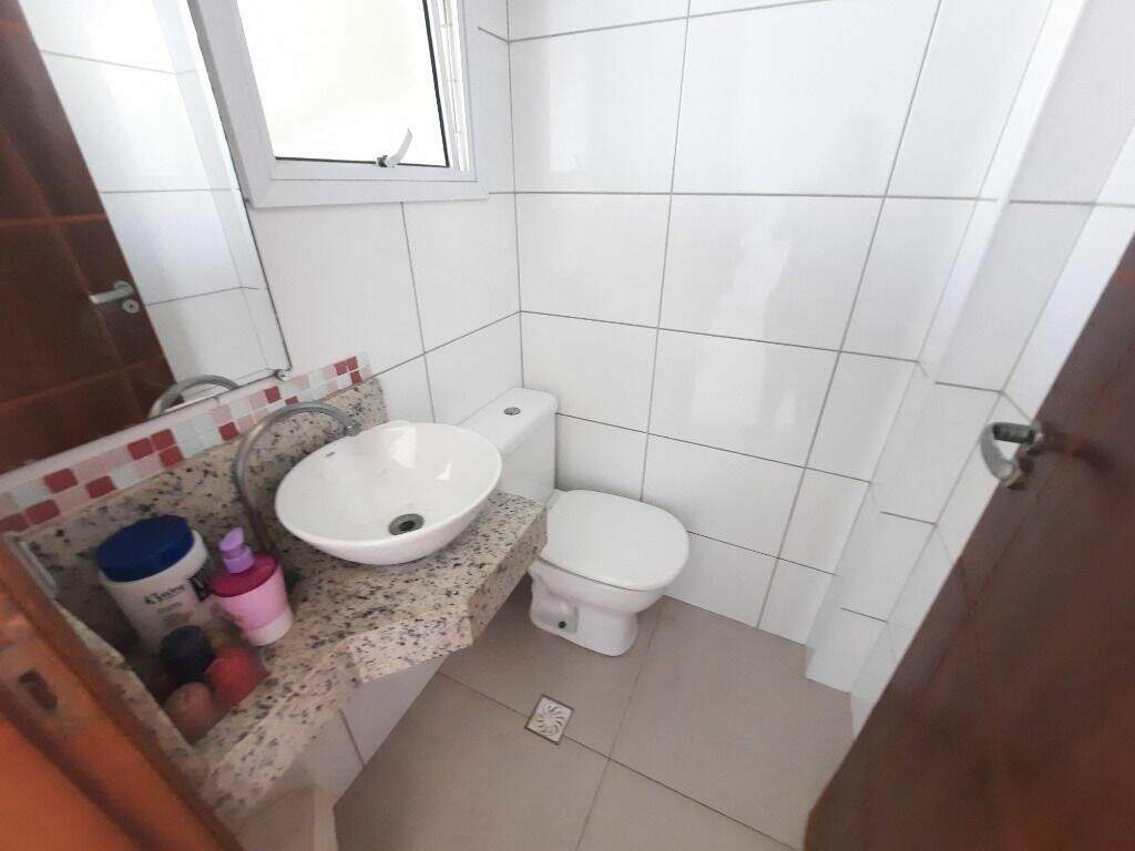 Sobrado à venda no Guilhermina: 
