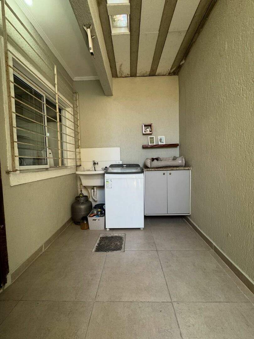 Sobrado à venda no Mirim: 
