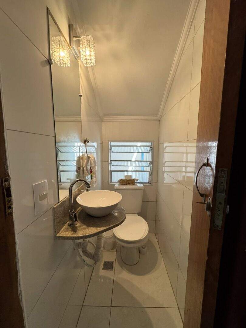 Sobrado à venda no Mirim: 