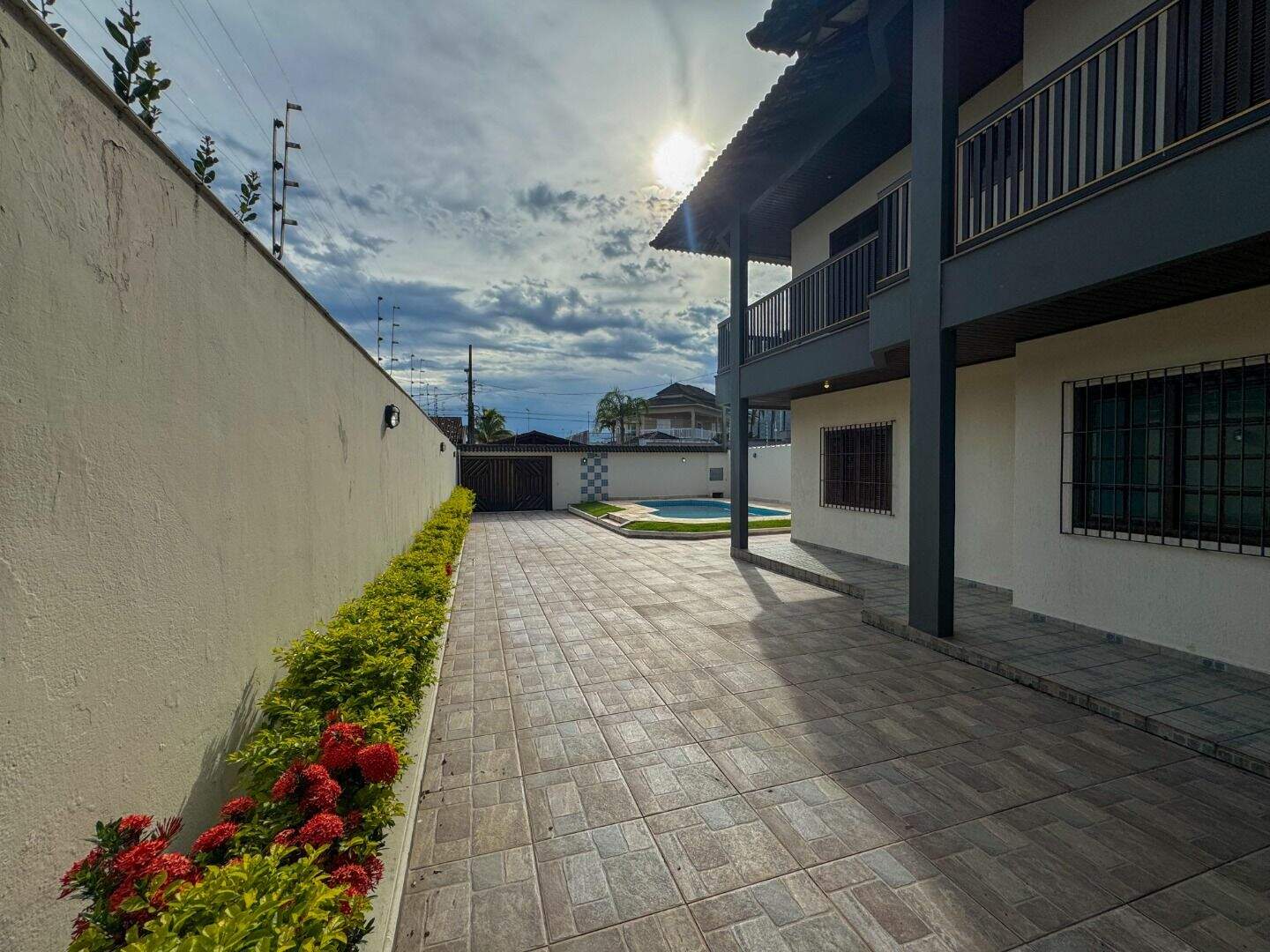 Sobrado à venda no Balneário Flórida: 