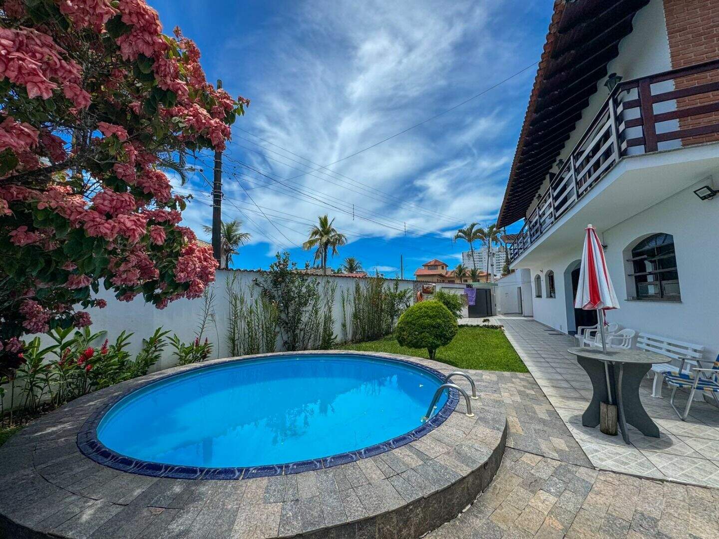 Sobrado à venda no Balneário Flórida: 