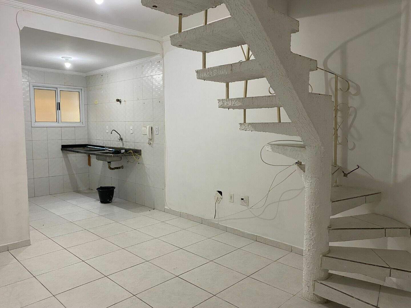 Sobrado à venda no Canto do Forte: 